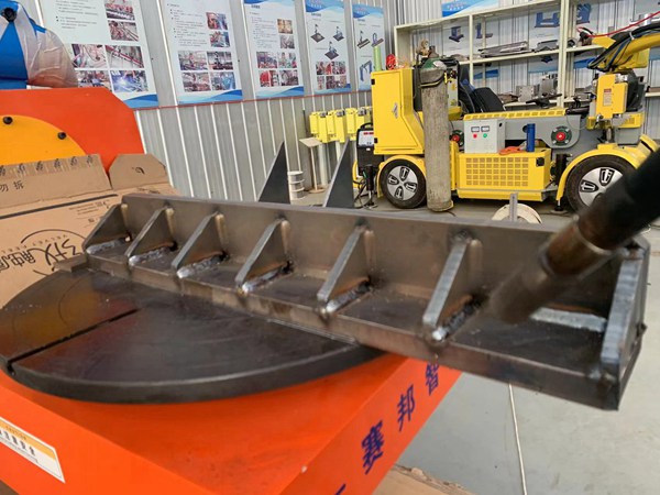 管子焊接變位機的設計