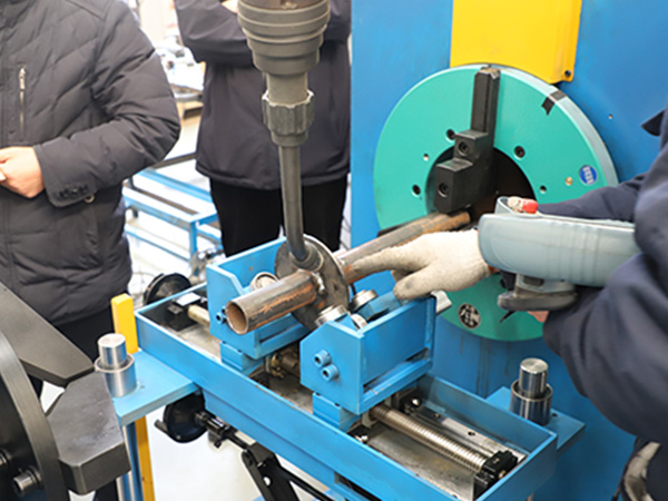 自動焊接設(shè)備如何調(diào)試？