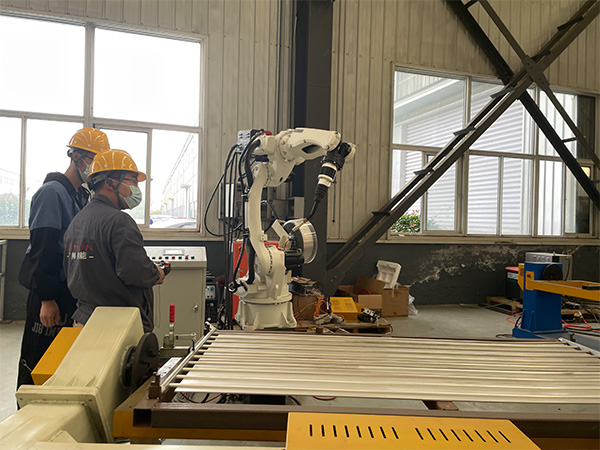 如何提高焊接機器人的生產效率？