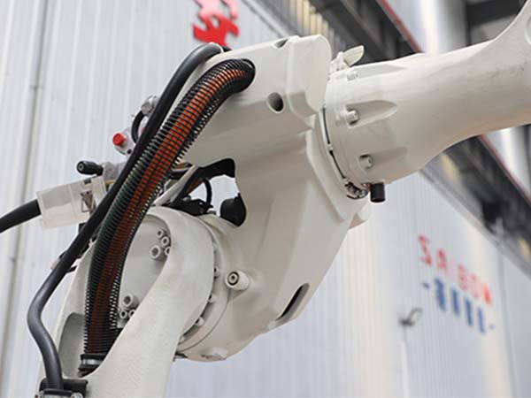 工業焊接機器人是如何發展起來的？