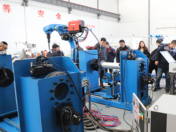 全自動焊接機器人的維護保養(yǎng)應(yīng)該怎么做？